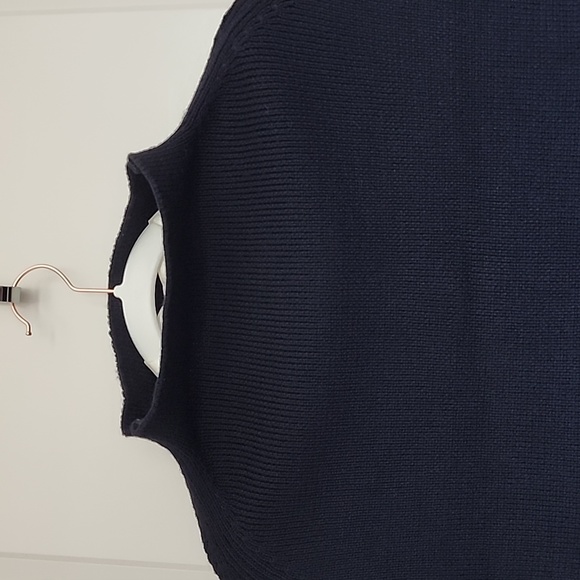 Cropped Wool blend Knitted Sweater Vest - Picture 3 of 8